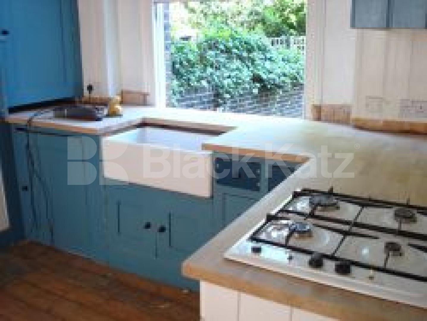 			New Instruciton, 2 Bedroom, 1 bath, 1 reception Flat			 Calthorpe Street, GRAYS INN ROAD WC1